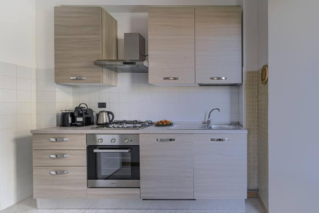 Comfort & Relax Centrale, Wifi E Parking Porto Sant'Elpidio Exterior photo